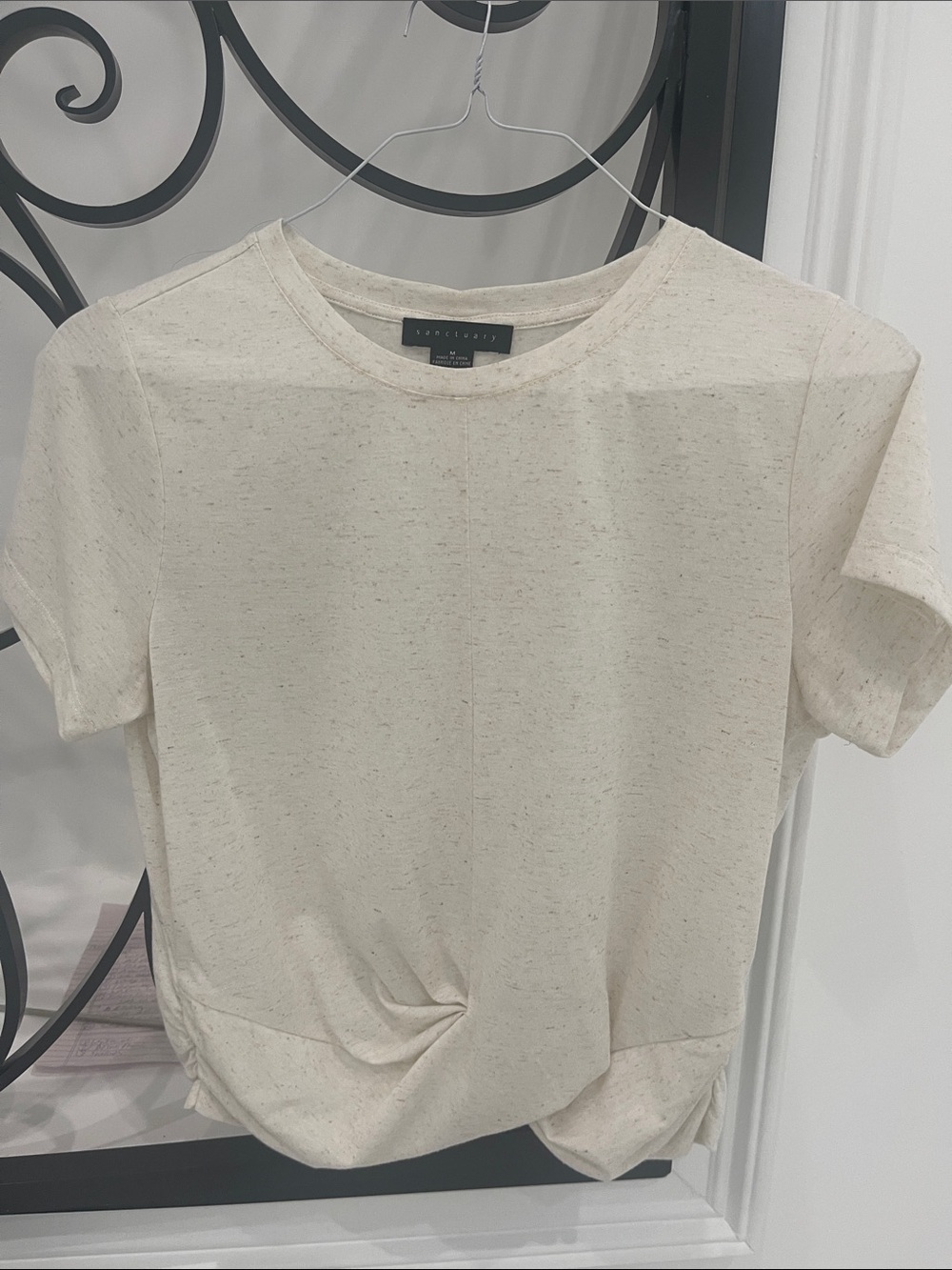 Sanctuary Cream Twist-Front Short Sleeve Tee-size medium